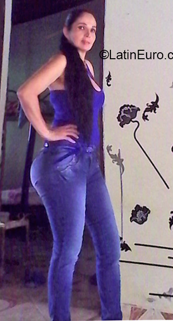Date this lovely Colombia girl Marisol from Medellin CO17696