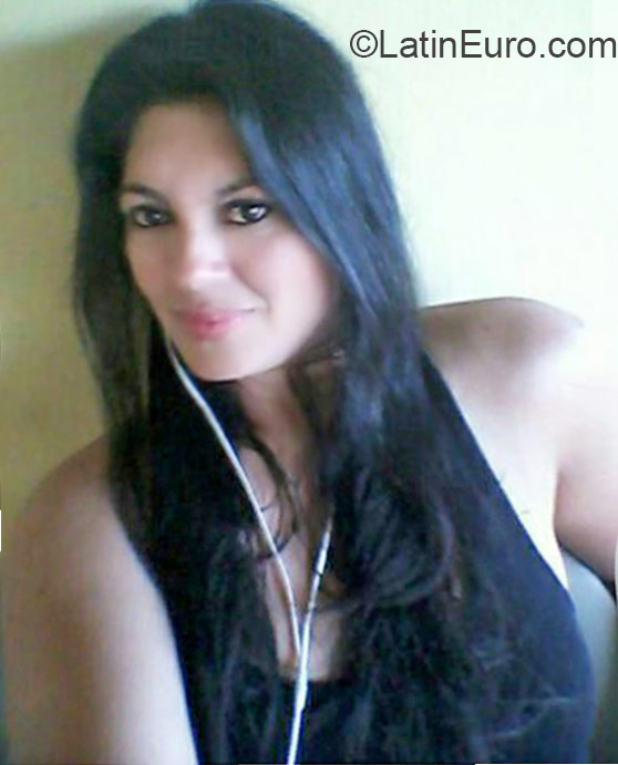 Date this fun Honduras girl Lorena from San Pedro Sula HN1587