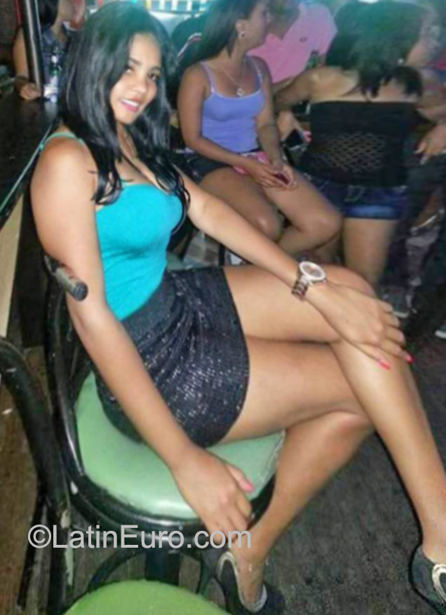 Date this delightful Dominican Republic girl Raquel from Santo Domingo DO22844