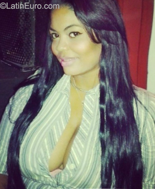 Date this tall Dominican Republic girl Ivelisse from Santo Domingo DO22850