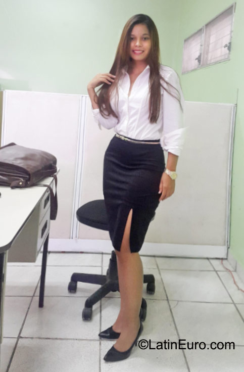 Date this exotic Honduras girl Lis from La Ceiba HN1612