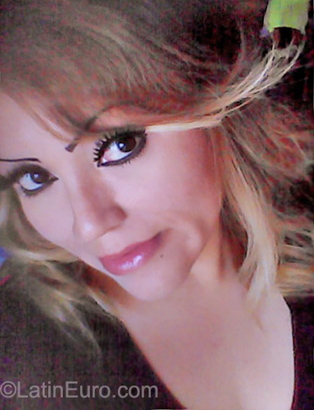 Date this georgeous Mexico girl Jazmin from Juarez MX1444