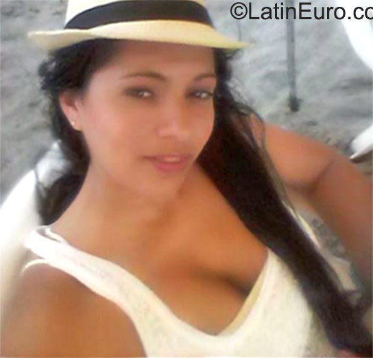 Date this exotic Colombia girl Mary from Barranquilla CO17803