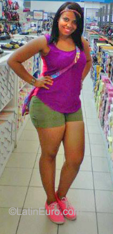 Date this charming Dominican Republic girl Karla from Santiago DO22907