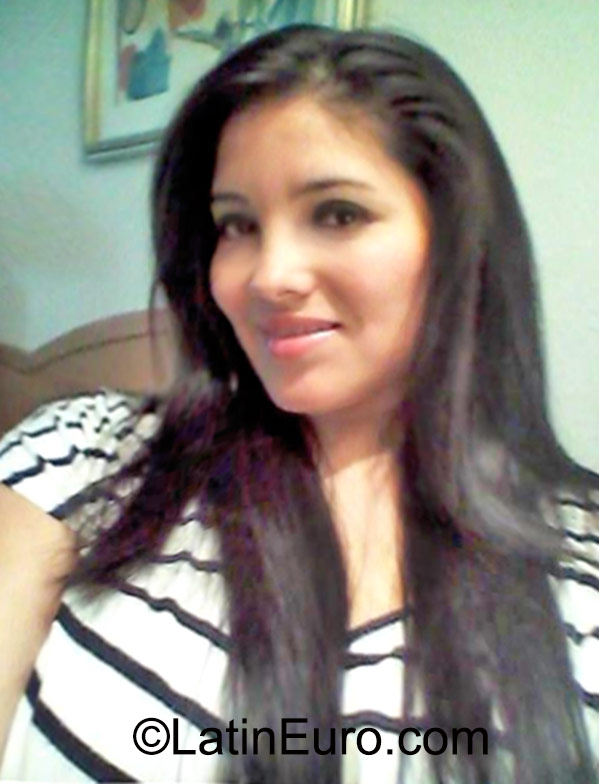 Date this gorgeous Mexico girl Martha from Matamoros MX1445