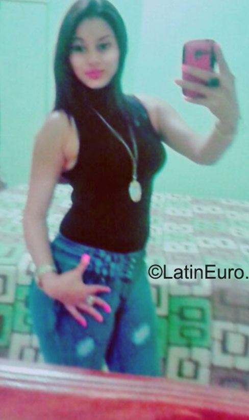 Date this exotic Honduras girl Dani from San Pedro Sula HN1633