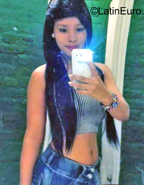 Date this georgeous Colombia girl Cindy from Villavicencio CO17877