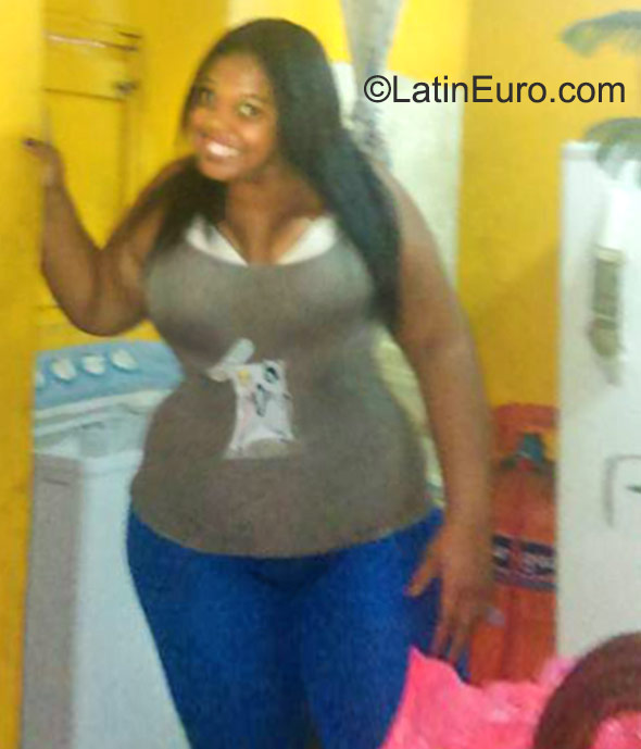 Date this sensual Dominican Republic girl Maria from Santo Domingo DO23025