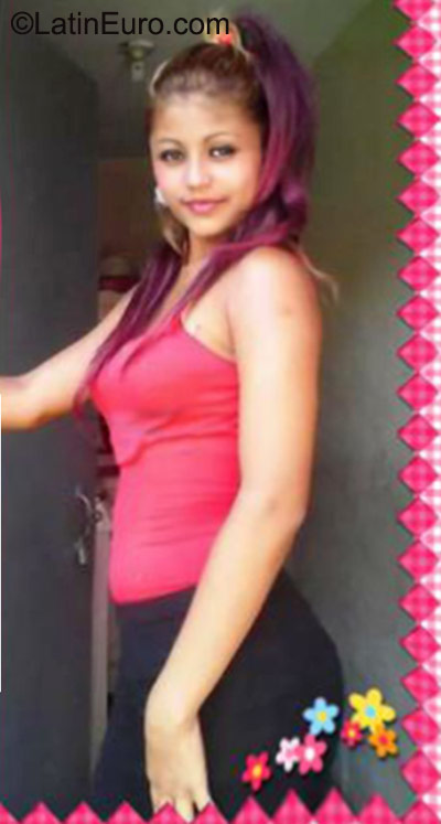 Date this cute Honduras girl Joana from Tegucigalpa HN1682