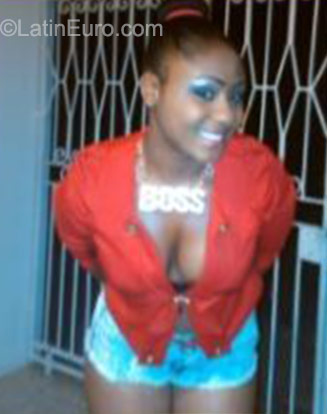 Date this charming Jamaica girl Vanessa from Kingston JM2145