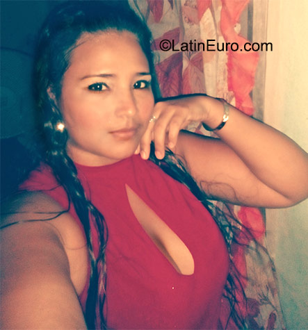 Date this cute Honduras girl Yajairia from La Ceiba HN1700