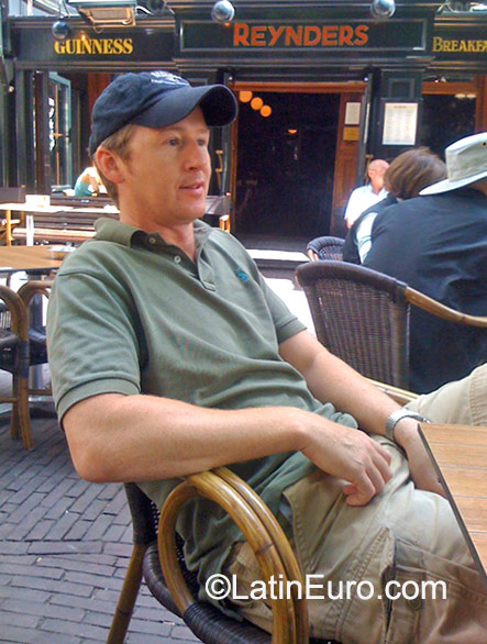 Date this tall United Kingdom man Charlesworth197 from Leeds GB832