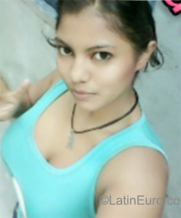Date this hot Honduras girl Karen from san pedro sula HN1728