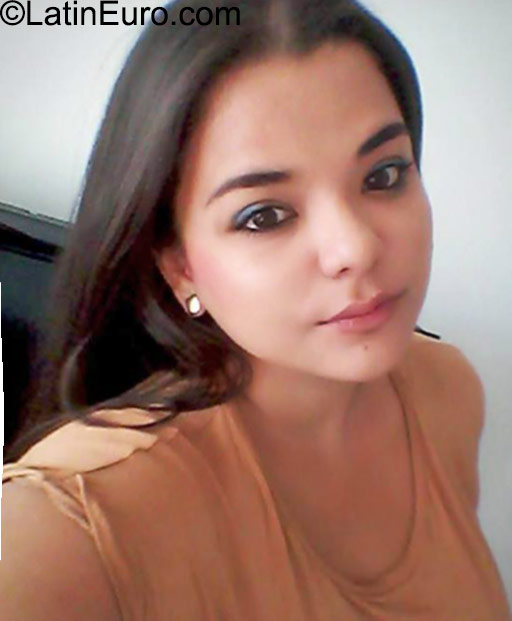 Date this funny Colombia girl Ana Maria from Bogota CO18114