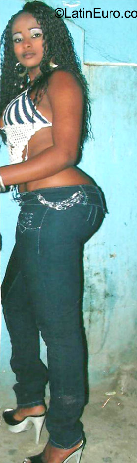 Date this georgeous Dominican Republic girl Natashia from Santo Domingo DO23469