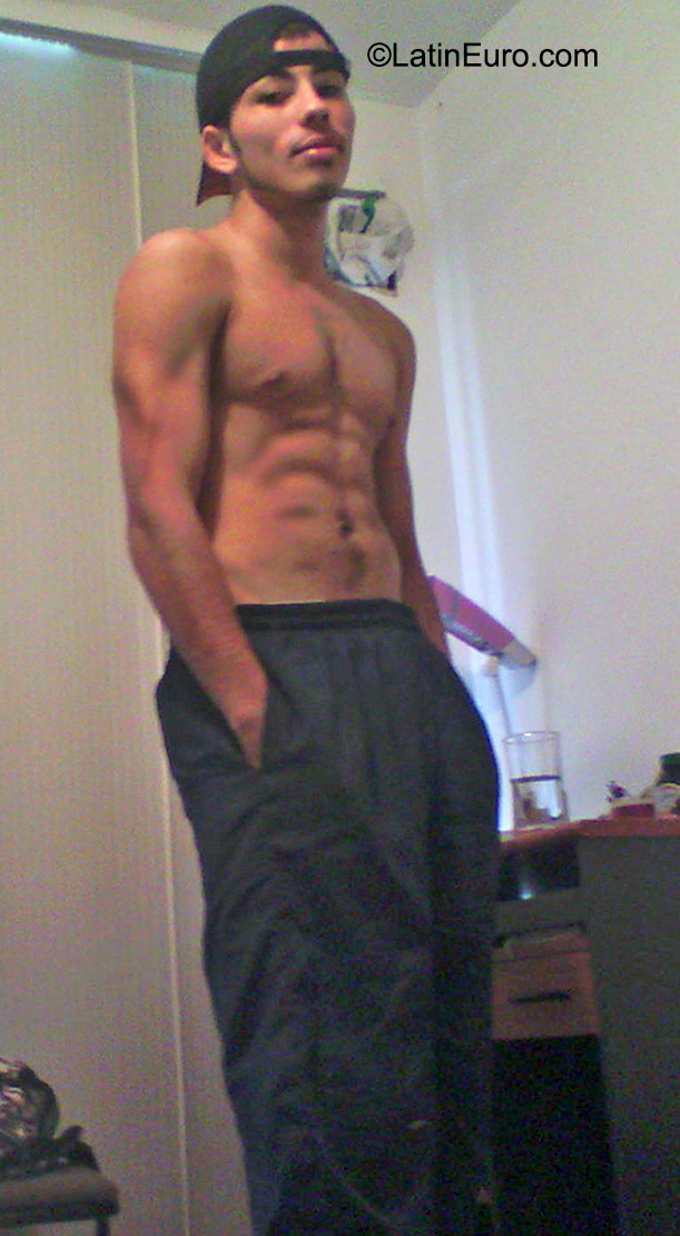 Date this sensual Colombia man David from Bogota CO18190