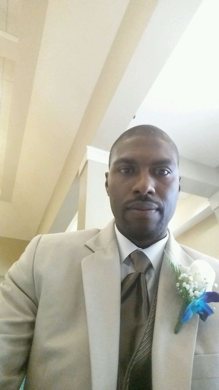 Date this nice looking United States man Jaleel from Chicago US16625