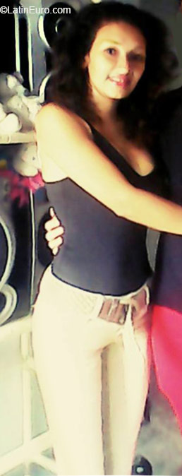 Date this exotic Honduras girl Angela from La Ceiba HN1839