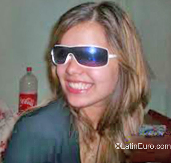 Date this voluptuous Honduras girl Kenia from Choluteca HN1846