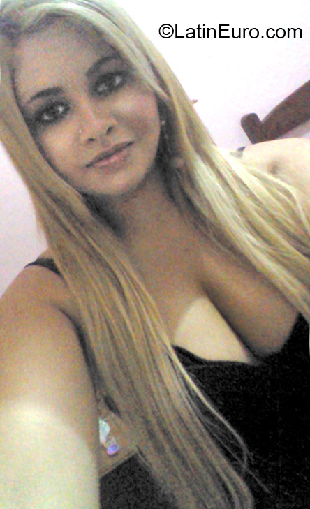 Date this georgeous Brazil girl Usane from Sao Sebastiao Do Paraiso BR9530