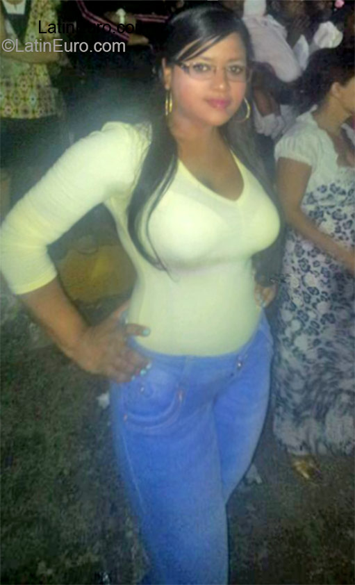 Date this fun Dominican Republic girl Patricia from Santo Domingo DO24178