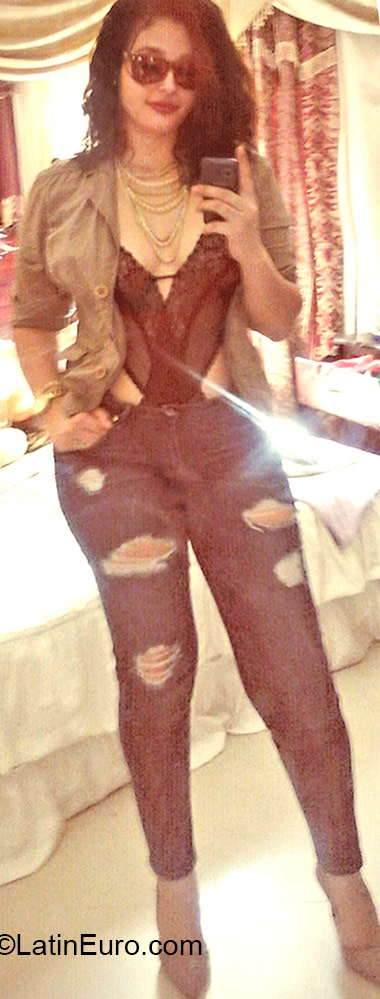 Date this funny Dominican Republic girl Adriana from Santo Domingo DO24202