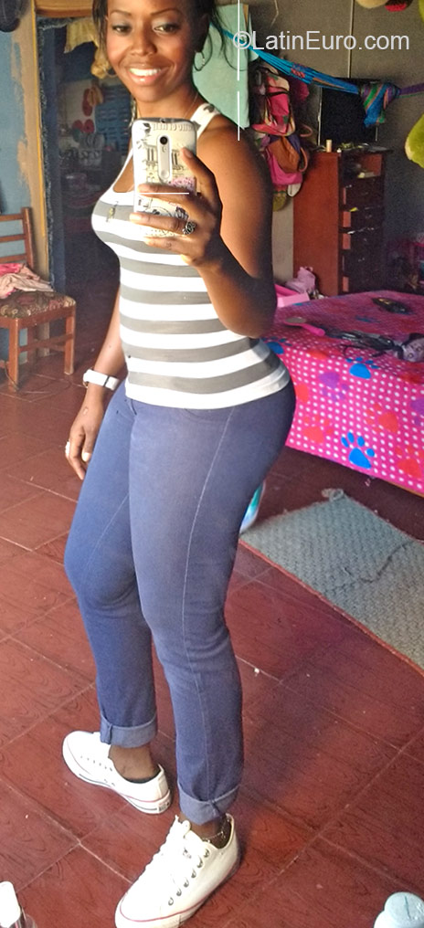 Date this athletic Colombia girl Patricia from Villavicencio CO18497