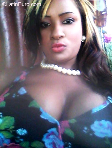 Date this georgeous Dominican Republic girl Felicia from Santiagos DO24527