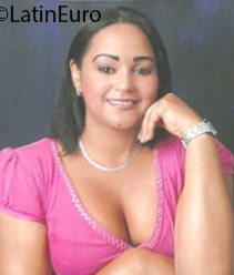 Date this fun Dominican Republic girl Yudie from Monsenol noel DO24660