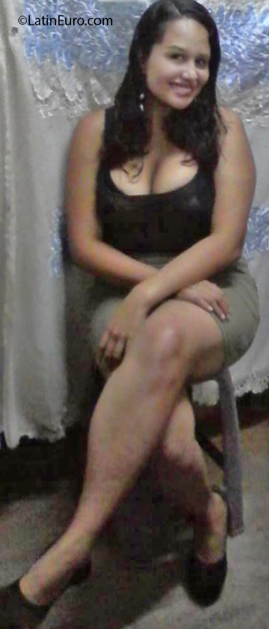 Date this foxy Honduras girl Ana from Danli HN1961