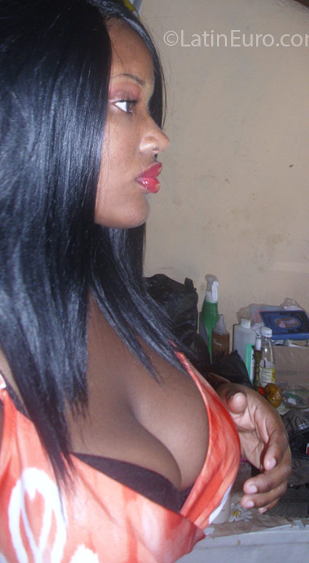 Date this cute Jamaica girl Tina from Kingston JM2249