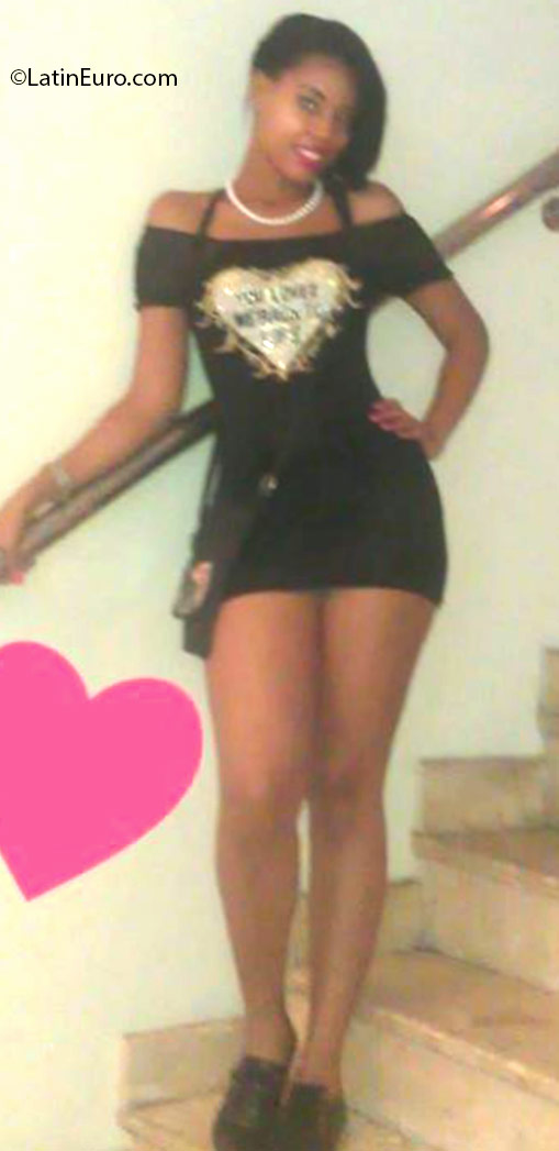 Date this georgeous Dominican Republic girl Nicaras from Haina DO24823