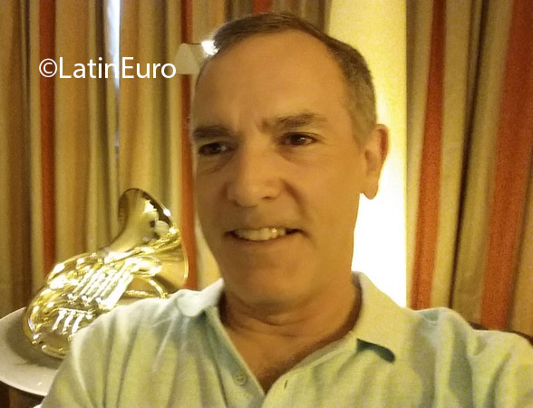 Date this georgeous United States man Lookingfornice from Las Vegas US17007