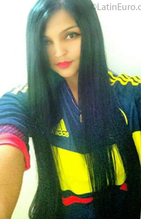 Date this foxy Colombia girl Agata from Medellin CO18629