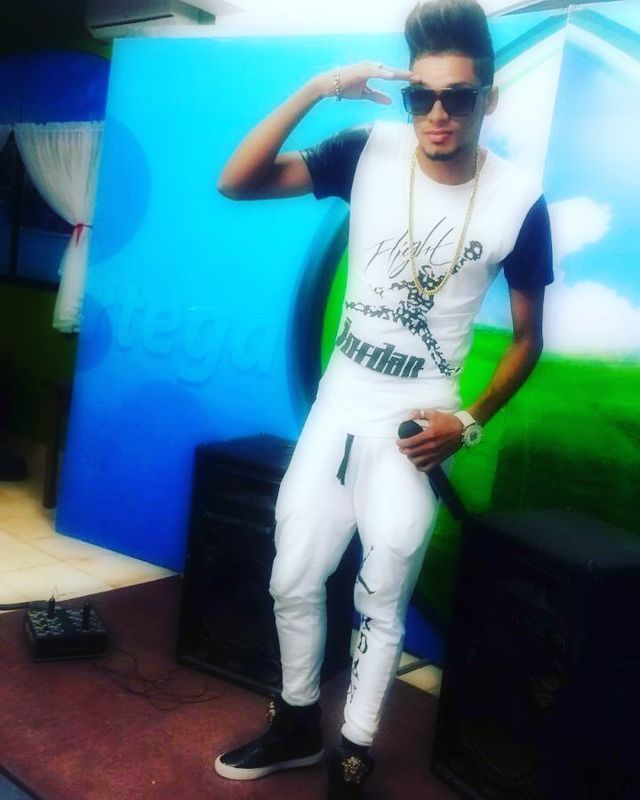 Date this hot Dominican Republic man Edwin from Santo Domingo DO24899