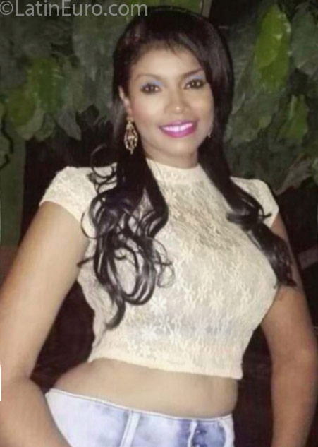 Date this good-looking Colombia girl Milagros from Santa Marta CO18744