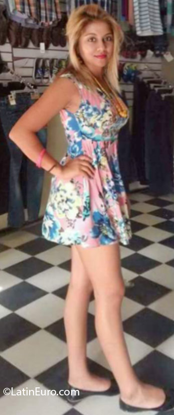 Date this hot Honduras girl Jasmin from San Pedro Sula HN2054