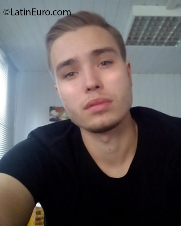 Date this hot Russia man Alex331 from Moscow RU58