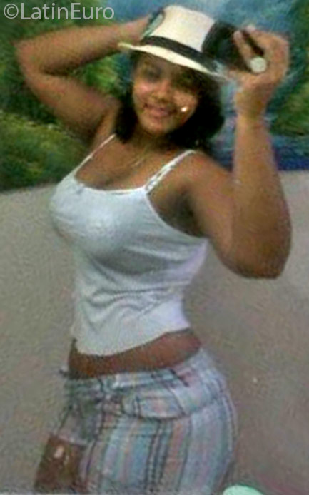 Date this happy Panama girl Jenny from Panama City PA939