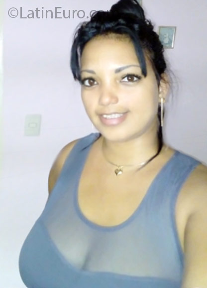 Date this good-looking Cuba girl Yakelin from Ciudad Habana CU68