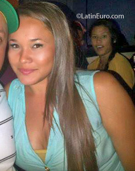 Date this sultry Colombia girl Alejandra from Cali CO18861