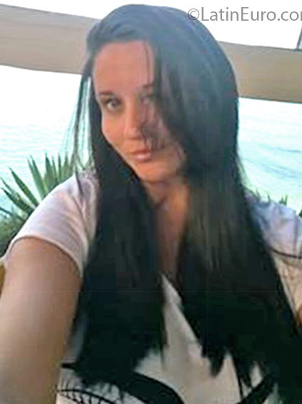 Date this good-looking Brazil girl Shirlie from Jaboatao dos gura****s BR9648