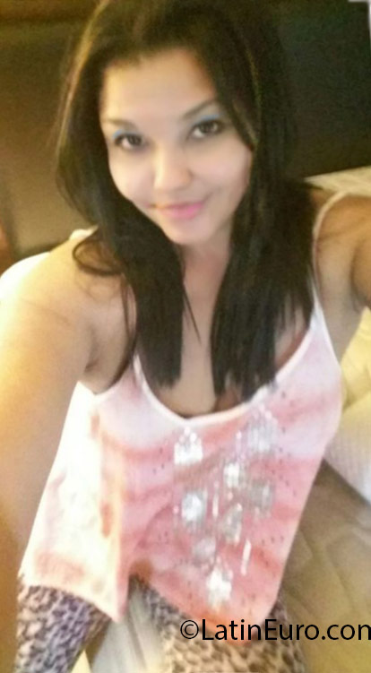 Date this passionate Panama girl Nilkia from Panama PA970