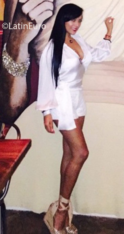 Date this cute Colombia girl Sandra from Medellin CO18933