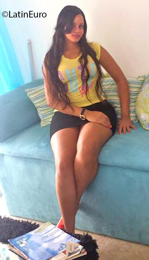 Date this georgeous Dominican Republic girl Brenda from Puerto Plata DO25793