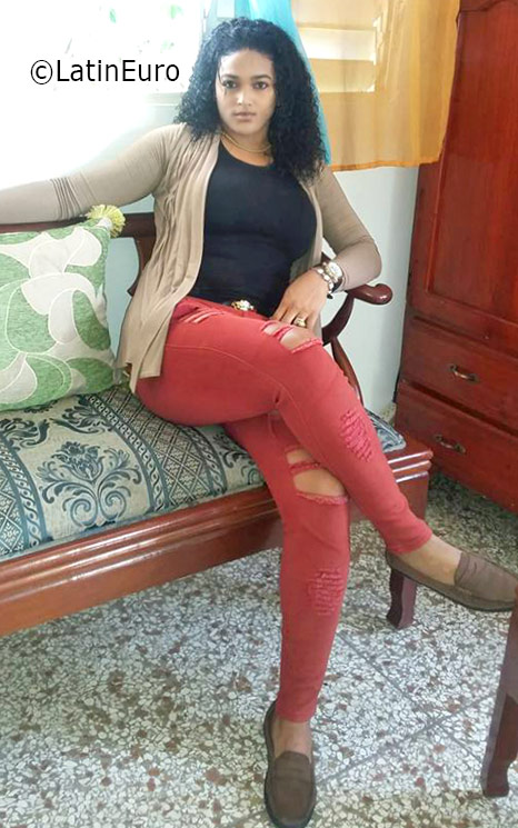 Date this voluptuous Dominican Republic girl Mariela - Jeruka from Santo Domingo DO25930