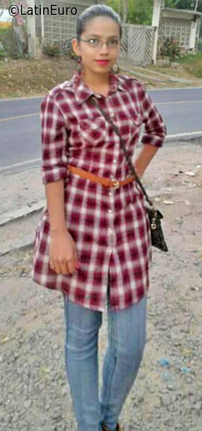 Date this sensual Panama girl Gabriela from Panama City PA1007