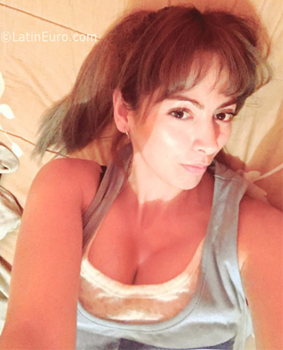 Date this beautiful Colombia girl Paola from Valledupar CO19045