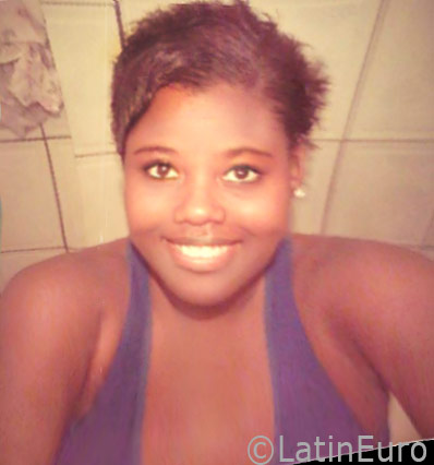 Date this exotic Brazil girl Gleice from Salvador BR9708