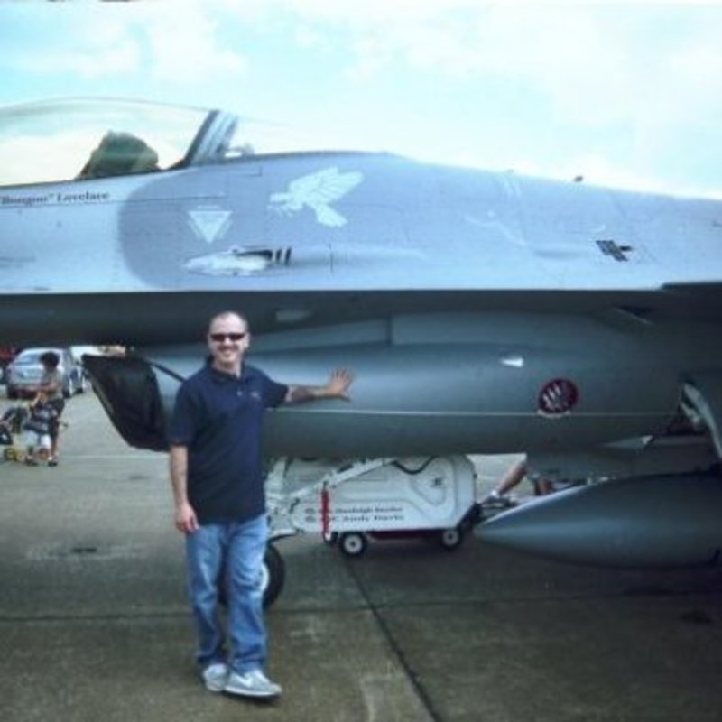 Date this nice looking United States man Antonio from St. Cloud US17471